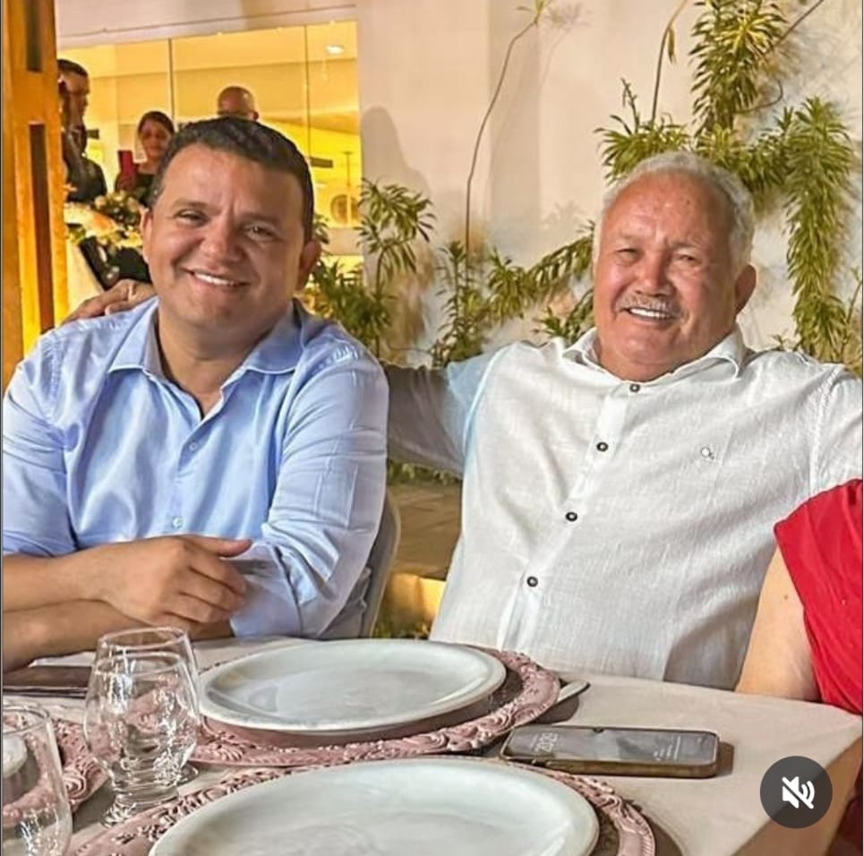 Hoje os vivas também são direcionados ao pai do prefeito Sr Raimundo