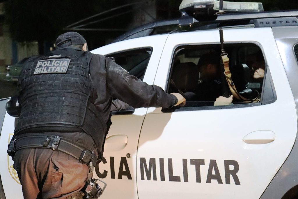 NAS GARRAS DA PATRULHA: FORAGIDO DA JUSTIÇA DA PARAÍBA É PRESO EM BAIXA DO MEIO PELA POLÍCIA MILITAR