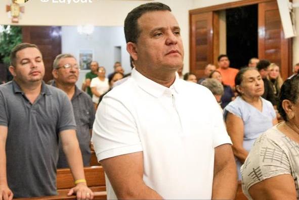 PREFEITO HÉLIO MARCA PRESENÇA AO LADO DA FAMÍLIA EM HOMENAGEM AOS 12 ANOS DE FALECIMENTO DE JOÃO PEDRO FILHO