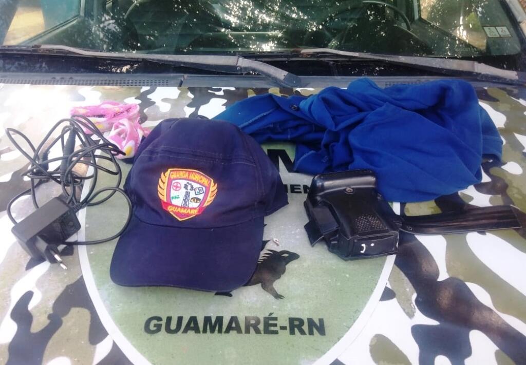 TORNOZELEIRA ELETRÔNICA É ROMPIDA E ENCONTRADA EM MATAGAL PELA GUARDA MUNICIPAL DE GUAMARÉ